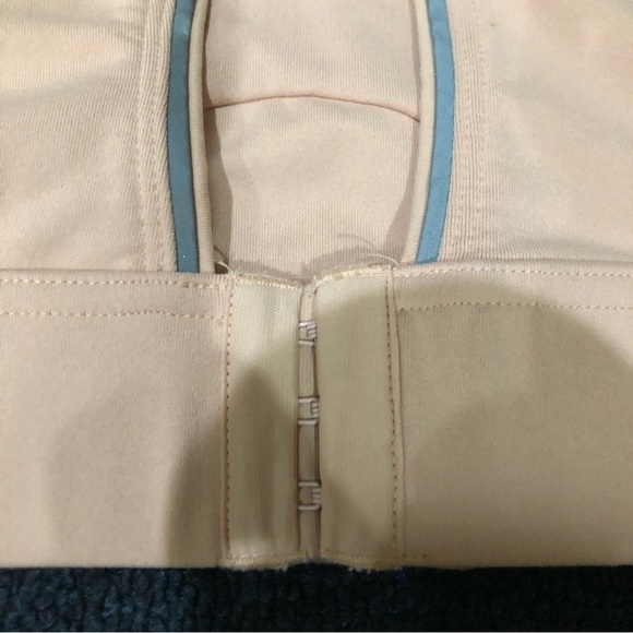 Fabletics Brynn High Impact Sports Bra II Size XL - Picture 6 of 8
